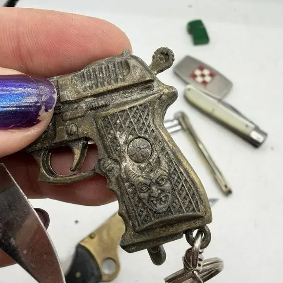 vintage Novelty Pocket Knife Knives Devil Girl Scout Gun Mini Revolver Purina - Picture 10 of 16